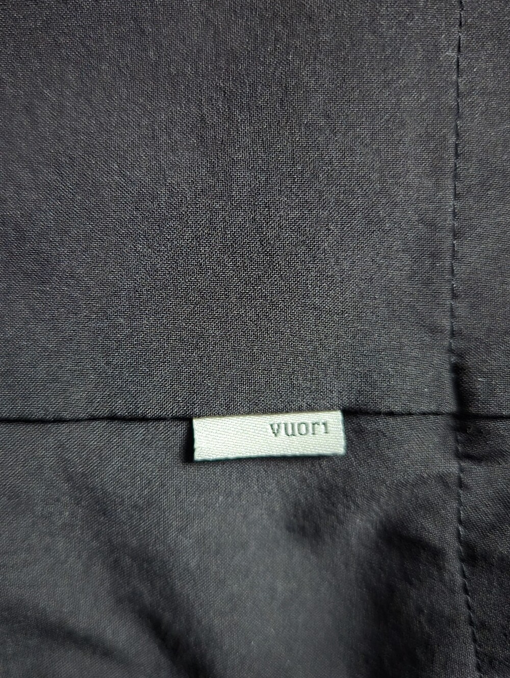 Vuori Villa Tank with a V-neckline - Black Size M - Picture 6 of 6